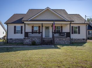 512 Robinson Ave, Chapel Hill, TN 37034