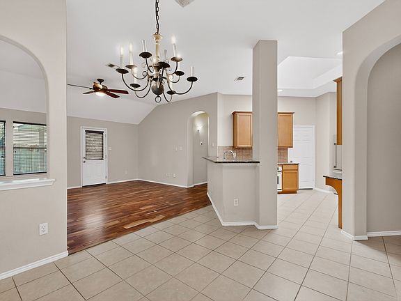 4th image of 8304 Cornerstone Dr