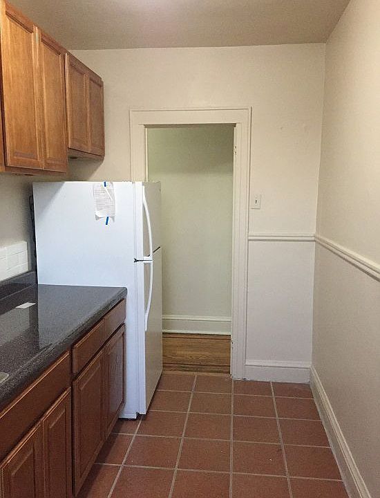 1st image of 8630 98th St APT 1E