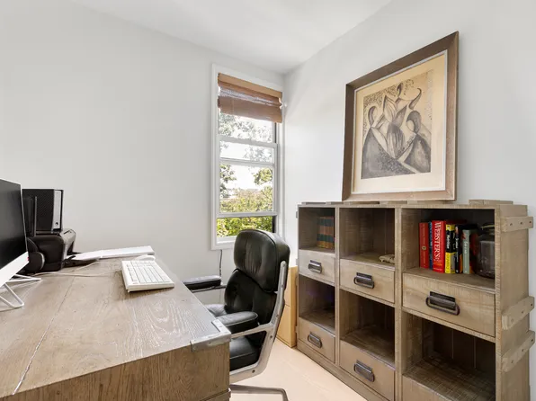 138 Wakeman Place image 23 of 35