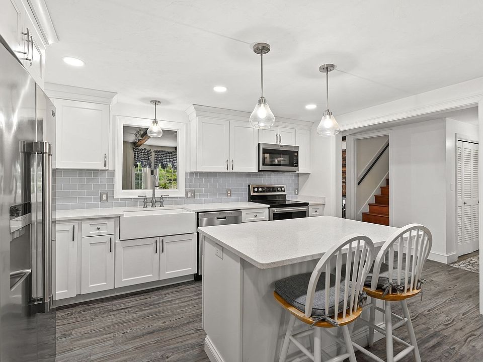 1st image of 526 Walnut St