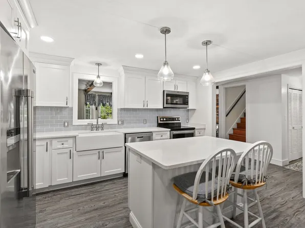 526 Walnut St, Bridgewater, MA 02324