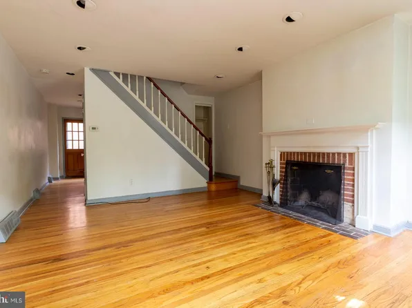 404 S Croskey St APT A, Philadelphia, PA 19146