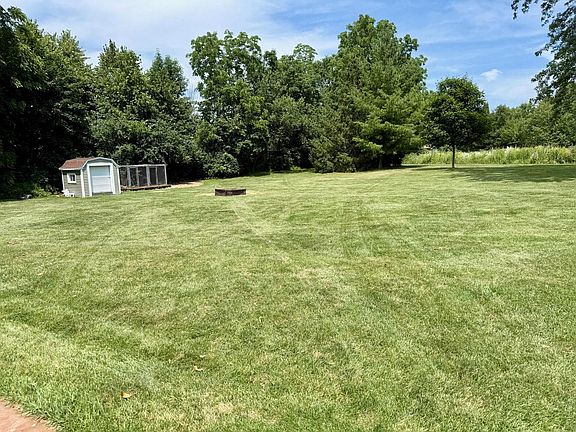 5th image of W227S7710 Oakview DRIVE