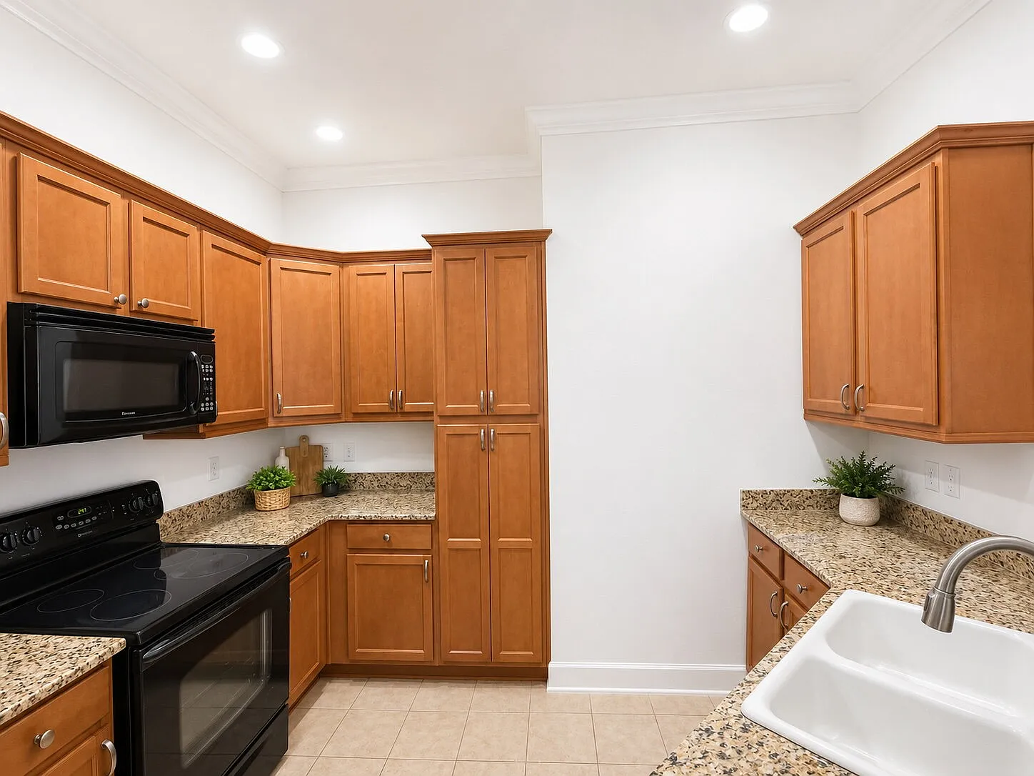 3 bed, 2.5 bath, 1749 sqft, $3,700 — Photo 3