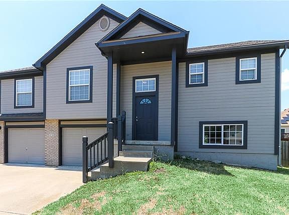 2nd image of 914 N Seminole Ct
