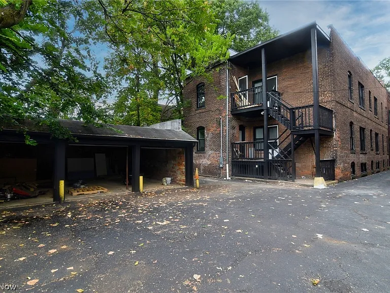 2272 Grandview Ave #2 — Photo 20