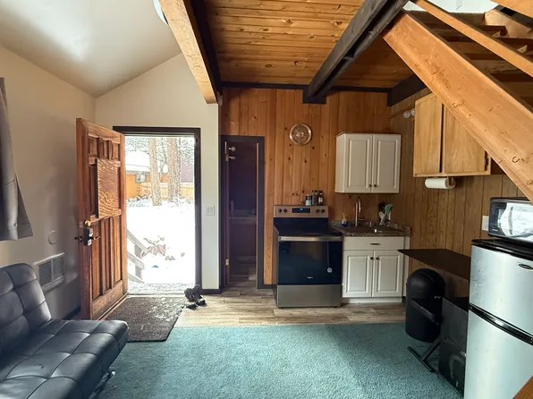 (undisclosed Address), Mammoth Lakes, CA 93546