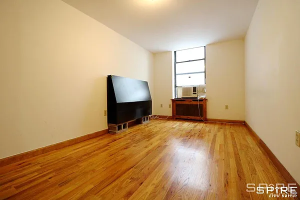 Rented by Spire Group | media 19