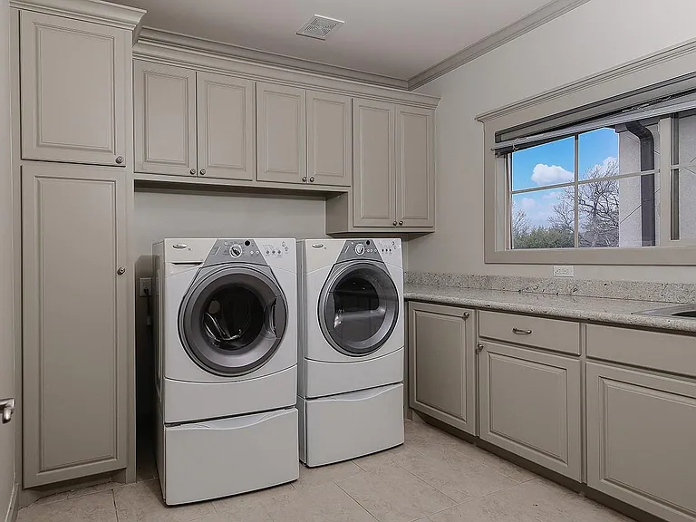 514 Cortlandt St #B — Photo 22