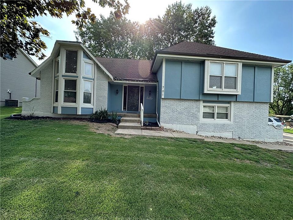 1st image of 701 W Stonecrest Cir