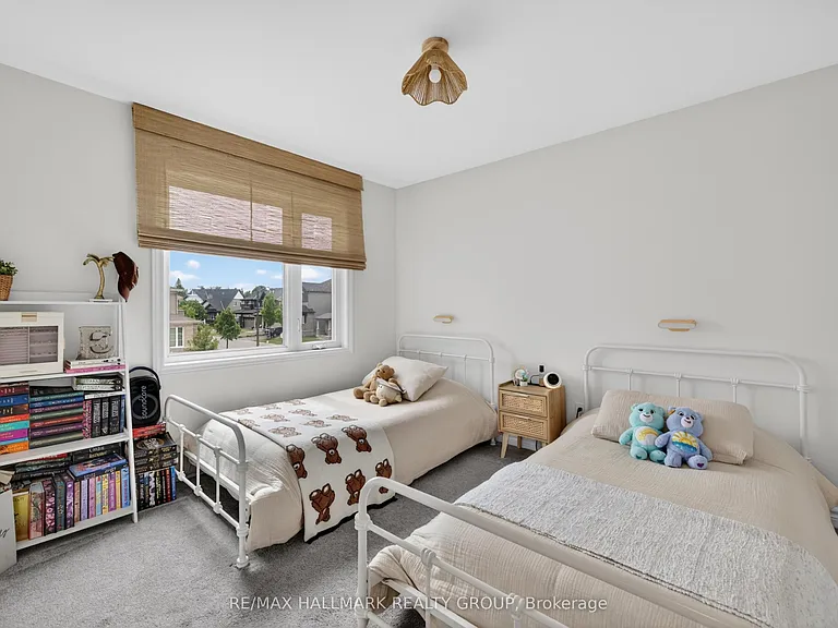 709 Samantha Eastop Ave — Photo 20