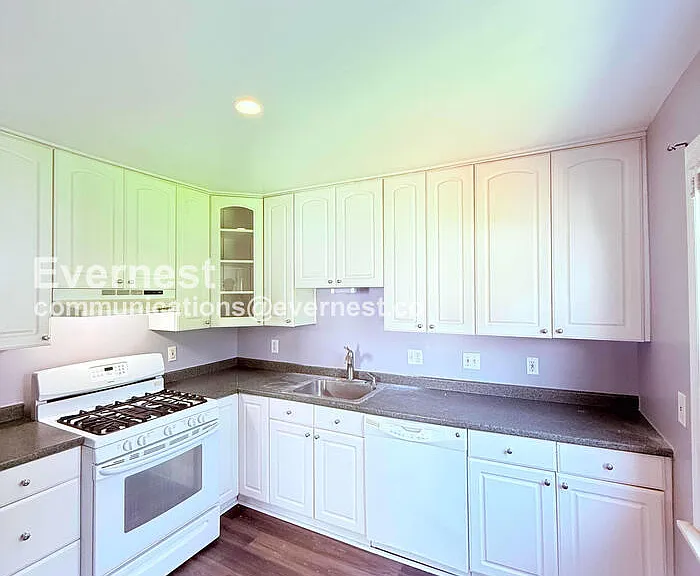25107 Rosenbusch Blvd — Photo 4