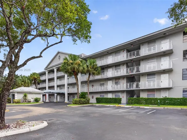 1502 Whitehall Dr APT 305, Davie, FL 33324
