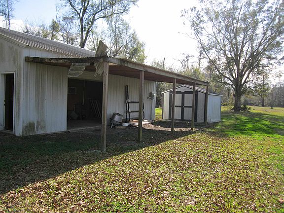 2nd image of 305 Rural Dr