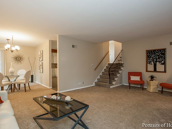 4th image of 940 S Ardmore Ave