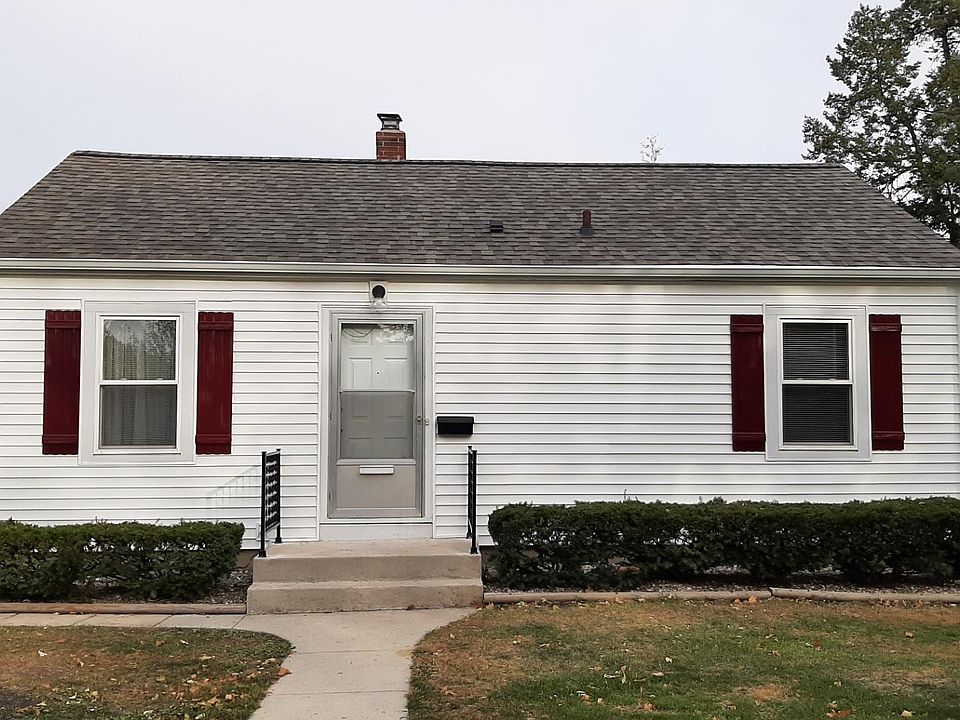 Front view. All new siding & roof