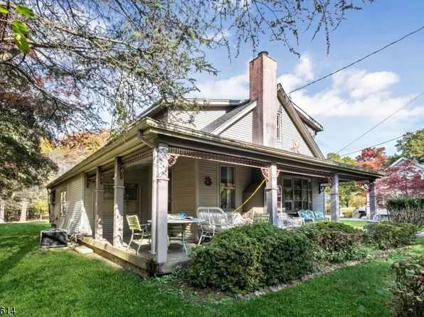 71 Midland Ave, Wyckoff Twp., NJ 07481