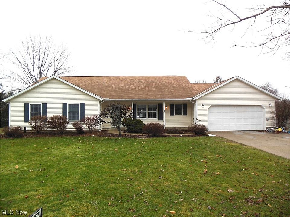 1st image of 120 Deerfield Dr