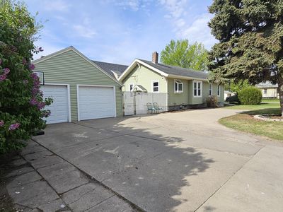 724 N Washington St, Aberdeen, SD, 57401