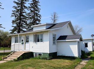 209 2nd Ave NE, Roseau, MN 56751