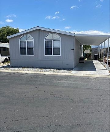 2nd image of 1150 N Kirby St Space 82