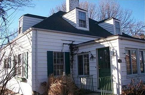 2nd image of 1415 Studer Ave