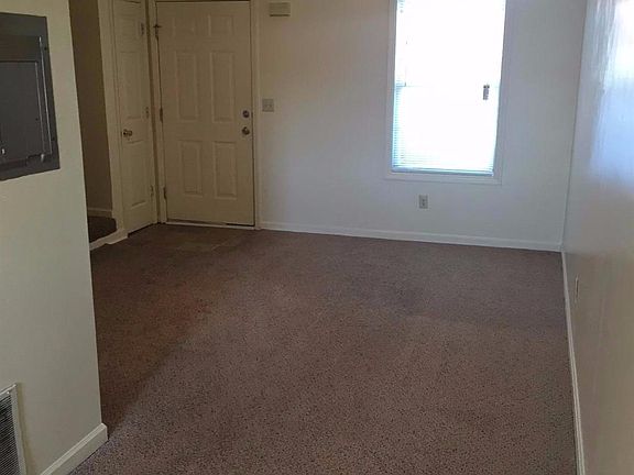 3rd image of 186 S Killarney Ln APT 3