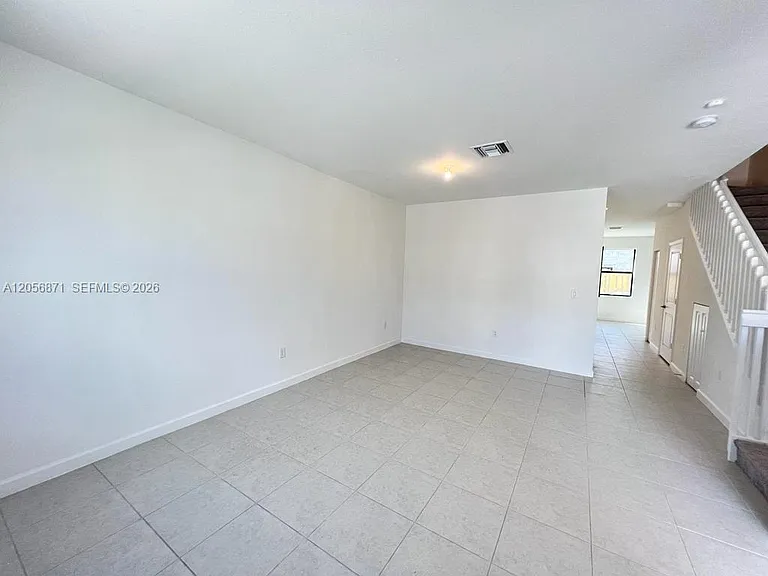 11876 SW 245th Ter #11876 — Photo 5