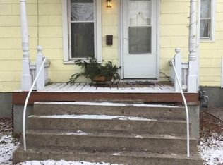 418 N Kickapoo St APT A, Lincoln, IL 62656