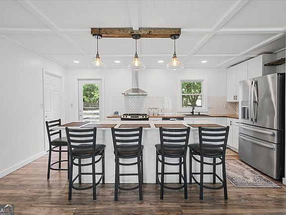 3rd image of 3742 Bengal Dr