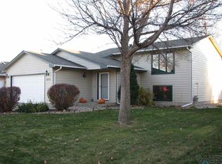 5717 W Clay St, Sioux Falls, SD 57106