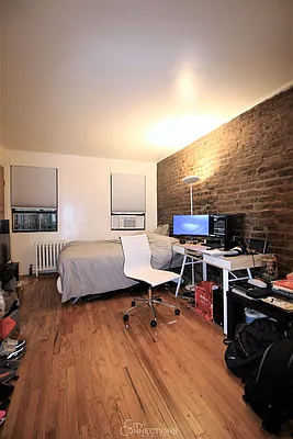 Rented by City Connections Realty | media 18