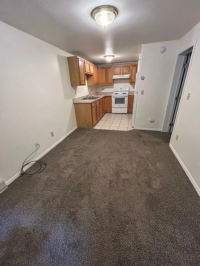 1 bed, 600 sqft, $1,300 — Photo 1