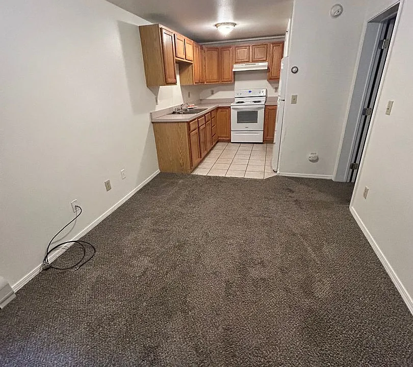 689 Animas View Dr #17