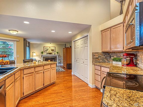 5th image of 1531 88th Ave NE