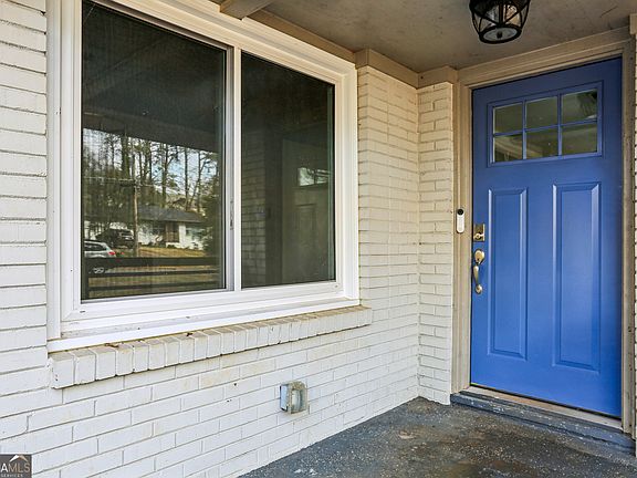 3rd image of 3417 Lark Ln