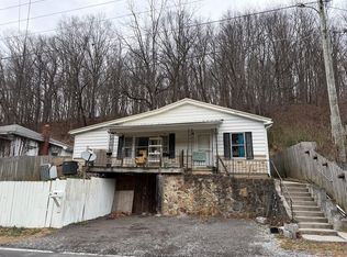 1134 Old Bramwell Rd, Bluefield, WV 24701