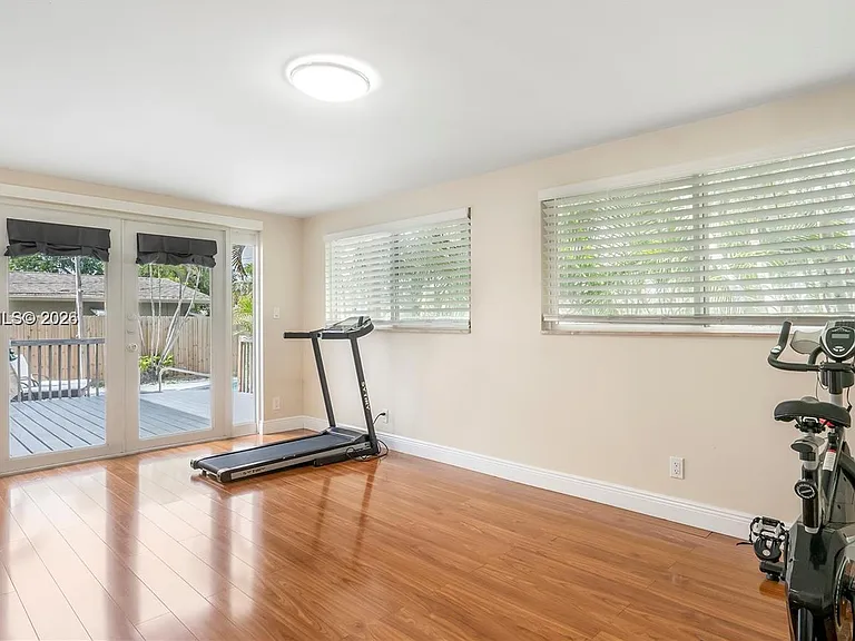 5211 NE 17th Ave — Photo 38
