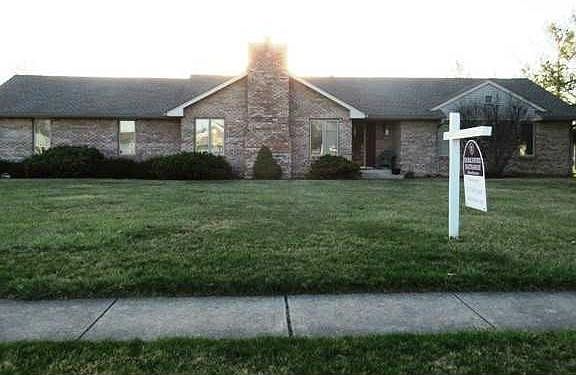 3rd image of 502 Swan Dr