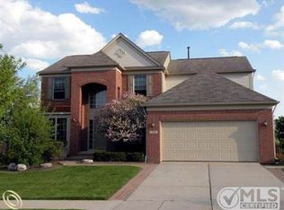 728 Bliss Dr, Rochester Hills, MI 48307