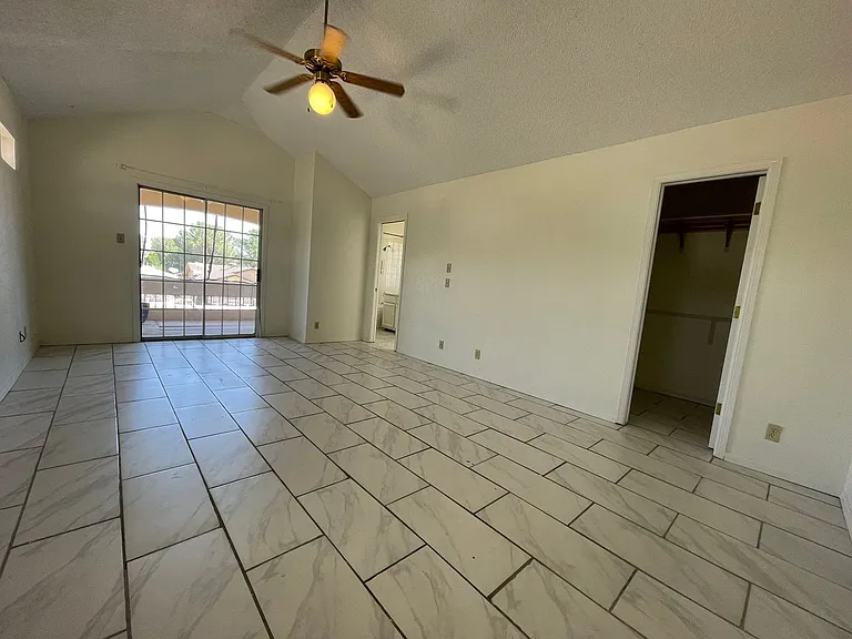 4304 Loma Alegre Dr — Photo 8