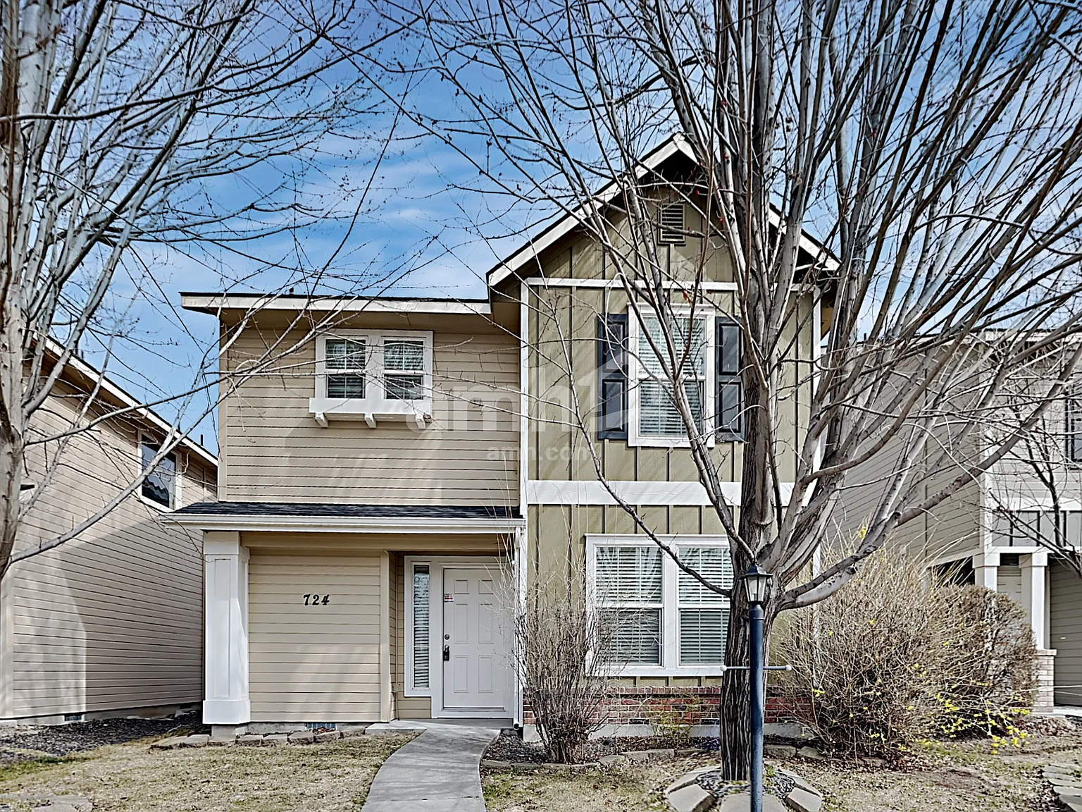 3 bed, 2.5 bath, 1751 sqft, $2,470 — Photo 1