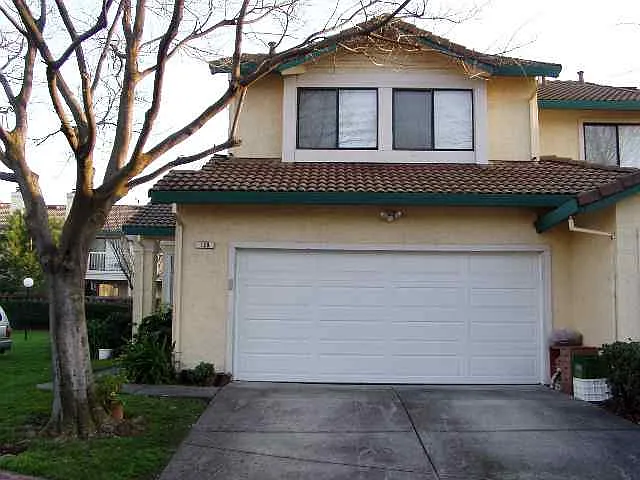 120 Peppermill Ln Unit 1 photo 1