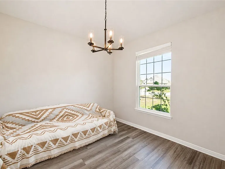 1907 Shimla Ct — Photo 8