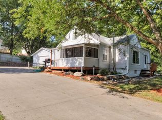 1216 Spring St, Des Moines, IA 50315