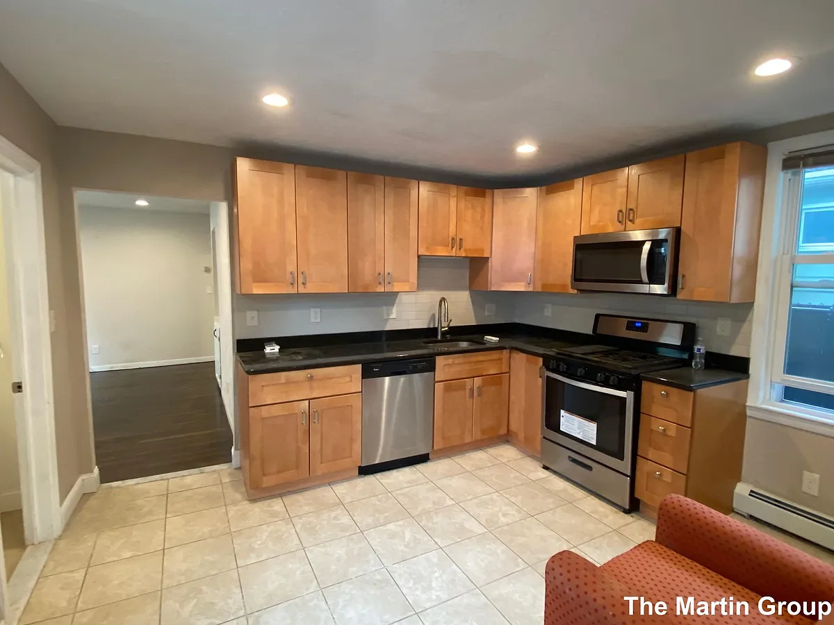 Building Photo - 11 Pinckney St #1