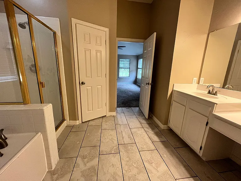 5605 Belle Chasse Ln — Photo 29