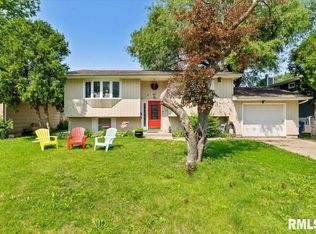 3110 N Pine St, Davenport, IA 52804