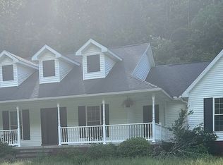 1011 Rock Fork Rd, Garrett, KY 41630